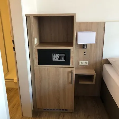 Heeren's Garni Hotel