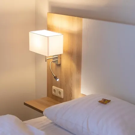 Heeren's Garni Hotell *